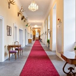  Schloss Mondsee