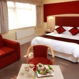  Best Western Cresta Court Altrincham