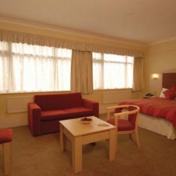  Best Western Cresta Court Altrincham