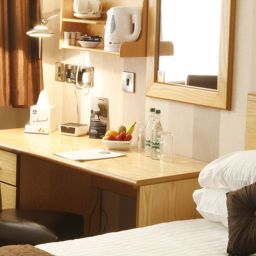  Best Western Cresta Court Altrincham