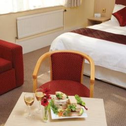  Best Western Cresta Court Altrincham