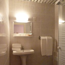 Bathroom Mirabeau