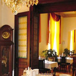 Sala de desayuno en el restaurante Potsdam Pension