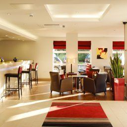 Bar JCT.16 Holiday Inn Express SWINDON - WEST M4
