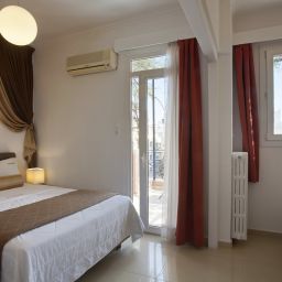 Metropolis Hotel