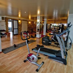 Fitness Jasmine Court Hotel & Casino