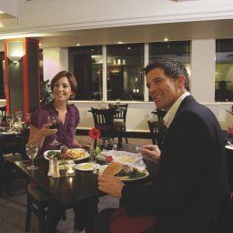 Ресторан Park Inn By Radisson York City Centre