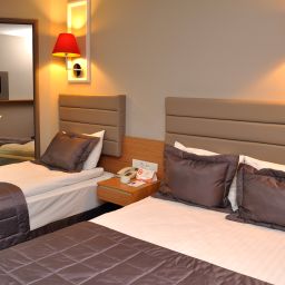  All Seasons Hotel