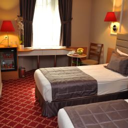  All Seasons Hotel