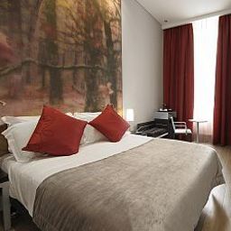 Zimmer Abba Queens Gate London