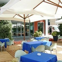 Vista esterna First Hotel Malpensa Airport