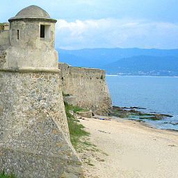 Vista exterior San Carlu-Citadel