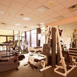 Тренажерный зал/Фитнес Courtyard New York LaGuardia Airport