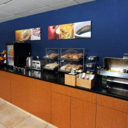 Restaurant Fairfield Inn East Lansing
