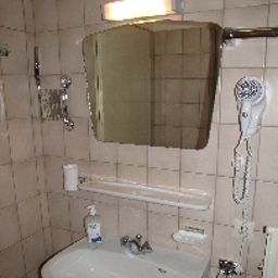 Ванная Zur Rose Hotelpension