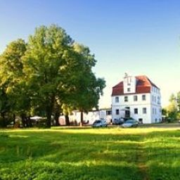 Vista exterior Weisser Schwan Land-gut-Hotel Fotos