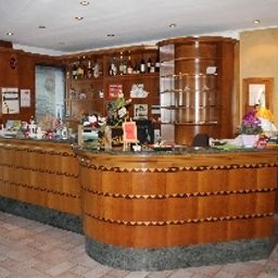 Recepción Weisser Schwan Land-gut-Hotel Fotos