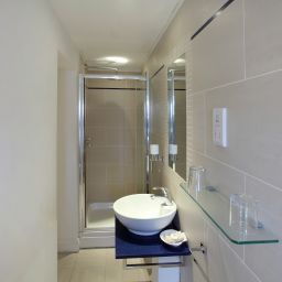 Salle de bains Langorf Hotel & Apartments