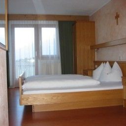 Room Astoria Pension