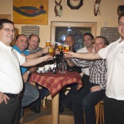 Bar Kirchenwirt Mirth Gasthof Fotos