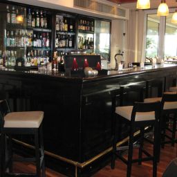 Bar Coral