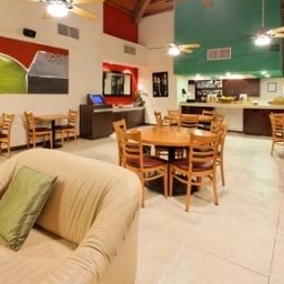 Restaurant Holiday Inn Hotel & Suites CHIHUAHUA