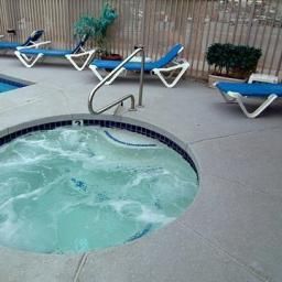 Zona Wellness Comfort Inn North