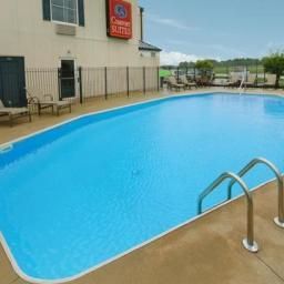 Piscine Comfort Suites Airport Fotos