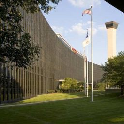 Hilton Chicago O*Hare Airport