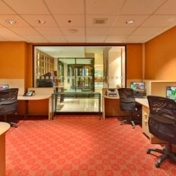  Holiday Inn TORONTO-INT`L AIRPORT