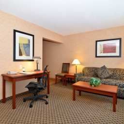 Camera Hampton Inn & Suites® Langley-Surrey