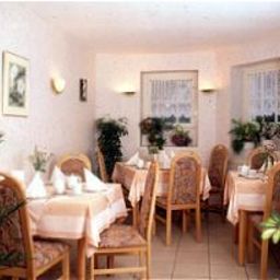 Breakfast room within restaurant Garni Kirchner Am Steinberg
