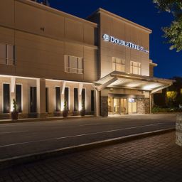 Außenansicht DoubleTree by Hilton Raleigh - Brownstone - University
