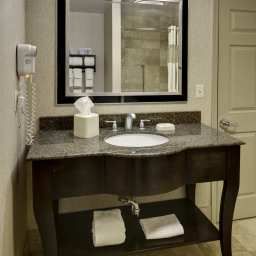 Номер Hampton Inn  Suites BuffaloDowntown