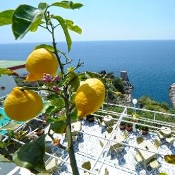 Widok z hotelu Villa Bellavista