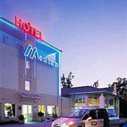 Vista exterior Hotel Median Geneve Airport France