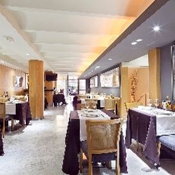 Sala śniadaniowa w restauracji Acta Atrium Palace
