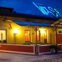Exterior view Vips Motel