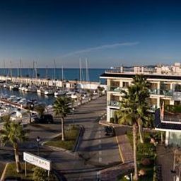 Widok zewnętrzny Port Sitges Resort