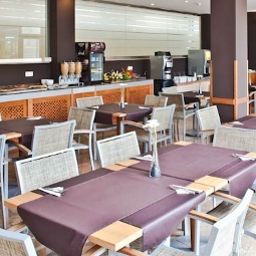Sala śniadaniowa Port Sitges Resort
