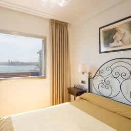  Port Sitges Resort