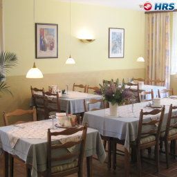 Breakfast room within restaurant Elfi Pension Fotos