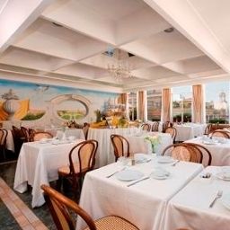 Breakfast room within restaurant Bolivar