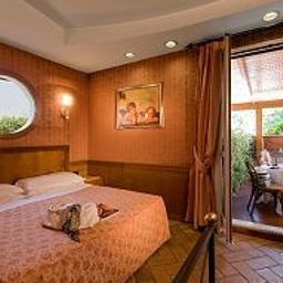 Room Bolivar