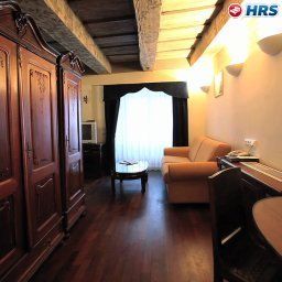 Suite Junior Iron Gate