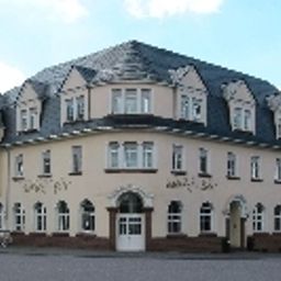 Außenansicht Bahnhof-Hotel