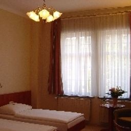  Bahnhof-Hotel