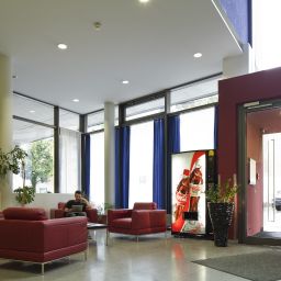 Halle AllYouNeed Hotel Salzburg