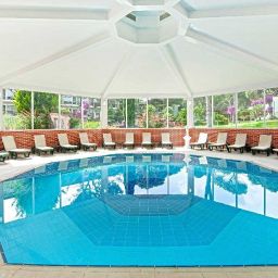 Pool Maritim Pine Beach Resort