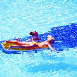 Pool Maritim Pine Beach Resort